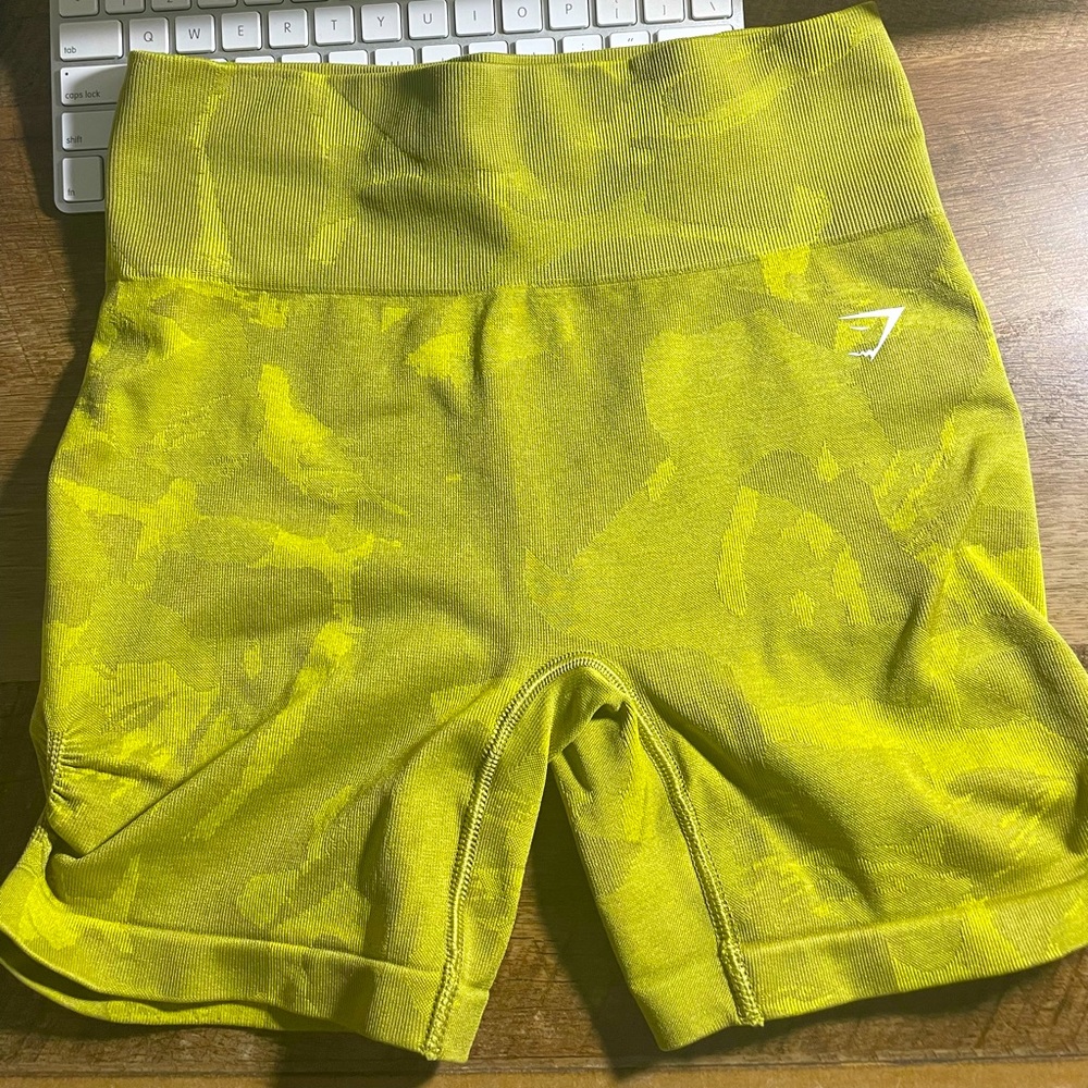 Adapt camo seamless gymshark shorts